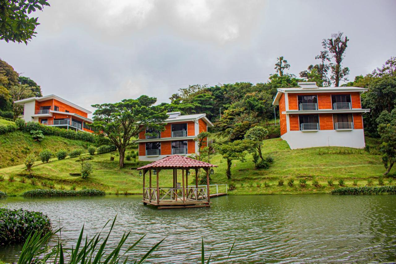 Burbi Lake Lodge Monteverde Exteriér fotografie